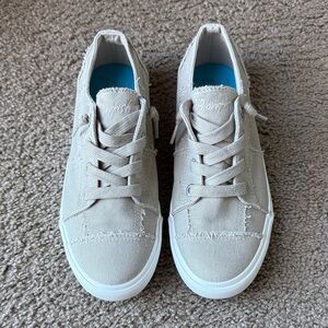 Blowfish casual shoes